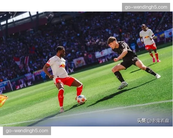 拜仁慕尼黑29轮轰105球创德甲历史纪录，打破尘封54年进球纪录